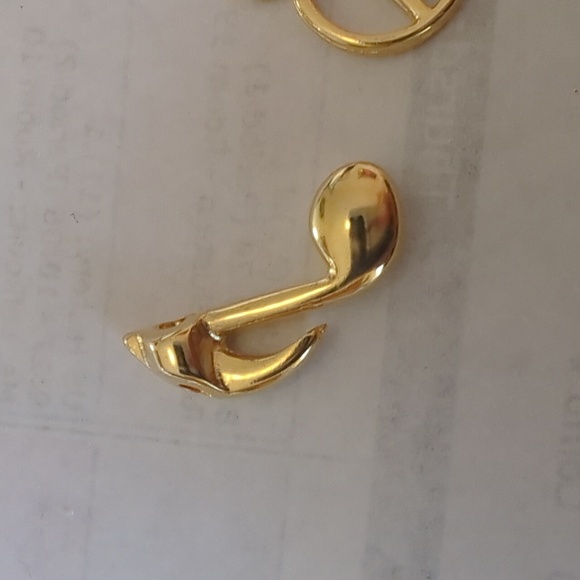 Four gold necklace charms. Peace, music note, little price, and swirl. Charms! - Picture 5 of 8